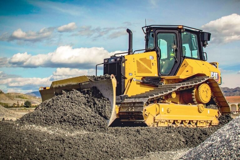 Dozer İş Makinesi Ne İşe Yarar?